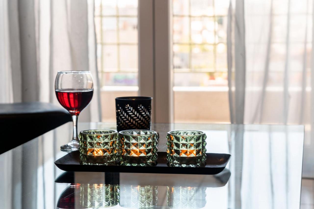 Eclectic Dot 2 Apartment เทสซาโลนิกิ ภายนอก รูปภาพ